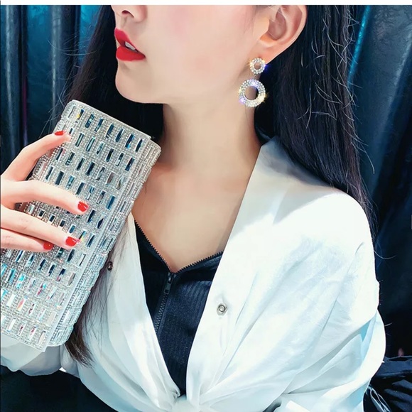 NEW silver dangle earrings - Picture 3 of 3